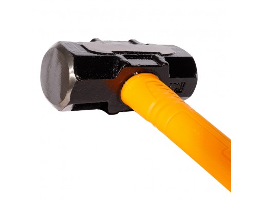 Кувалда з фібергласовим руківʼям 4,5 кг INGCO